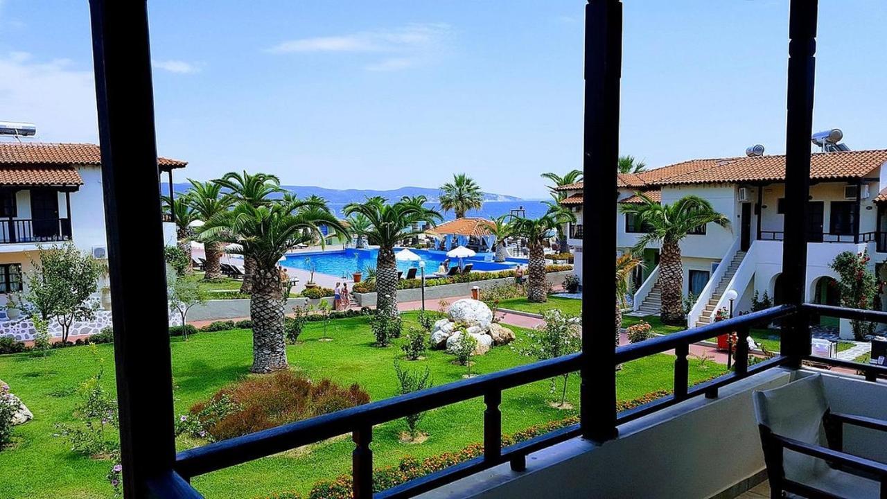 Assa Maris Beach Hotel Pyrgadikia Exterior foto